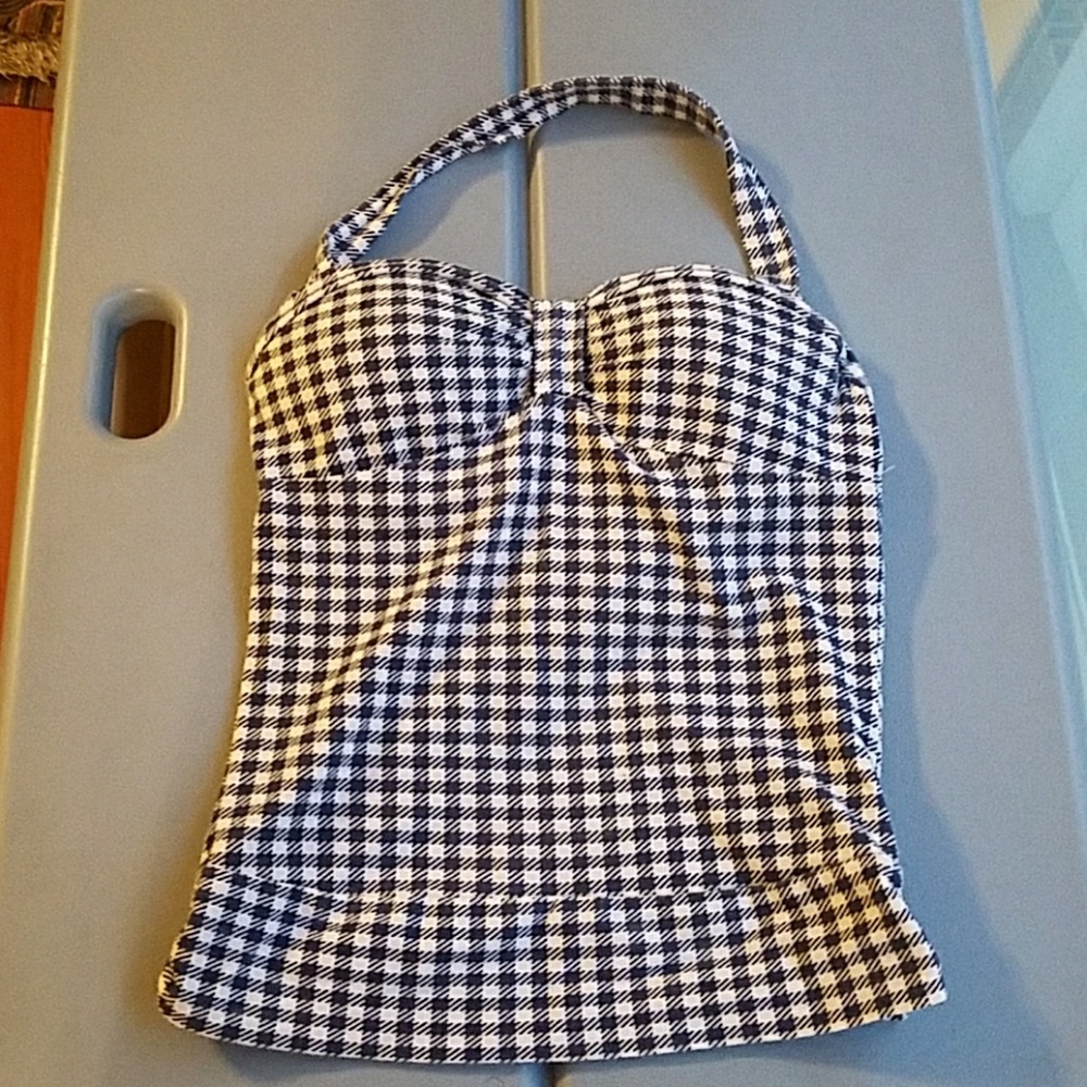 Halter top